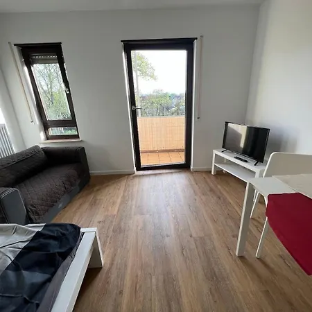 Schoenes Mit Balkon In Nahe Rheinauer 2 Og Apartman