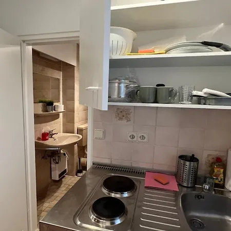 Appartement Schoenes Mit Balkon In Nahe Rheinauer 2 Og Mannheim